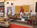 ถวายน้ำดื่ม สิ่งของอุปโภค-บริโภค ช่วยเหลือพระภิกษุ สามเณร / Contributing drinking water and consumer goods to help monks and novices